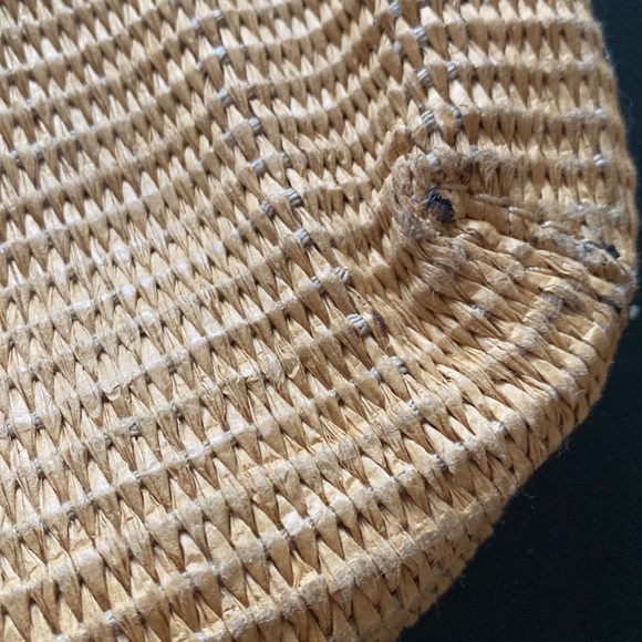 Michael Kors Summer Clutch - Picture 3 of 5